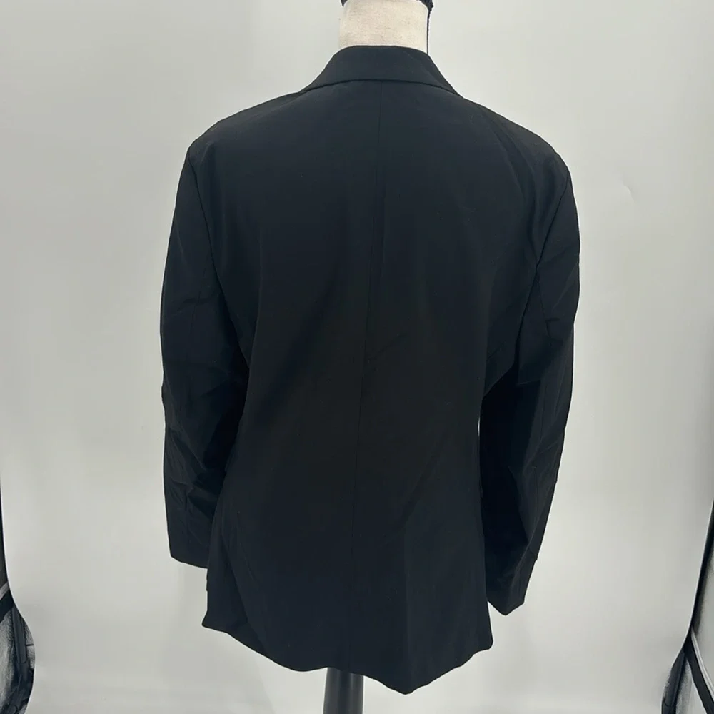 UEC men’s ASOS black tuxedo blazer in black size 40R